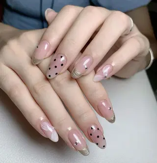 ネイル Queens momoのネイルデザイン