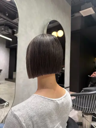 ショート youres hair恵比寿本店所属・縮毛矯正×レイヤー カット/飯田 輝のヘアスタイル