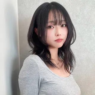 ミディアム ハッシュカット🖤✨ 顔周り/韓国ヘアのヘアスタイル