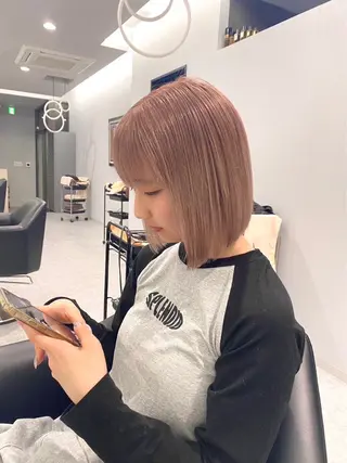 カラー yuu /N° 大分中央町店のヘアスタイル