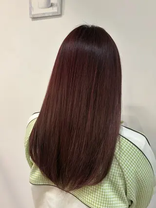 ロング カラー トップ スタイリストのヘアスタイル