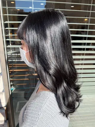 ロング 🌷透明感カラー🌷 内田零菜のヘアスタイル