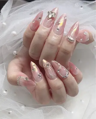 ネイル KARI ネイルサロンのネイルデザイン