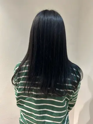 ロング カラー 川筋 桃果のヘアスタイル