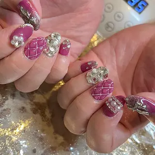 ショート ネイル H🌺 NAILのネイルデザイン