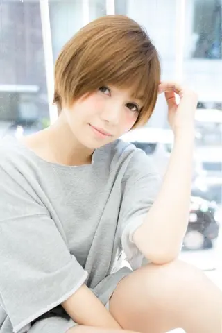 ショート ミディアム カラー 内藤 達也のヘアスタイル