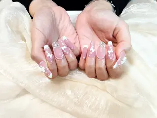 ネイル DI'A ネイルサロンのネイルデザイン