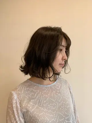 ミディアム 鈴木 まりやのヘアスタイル