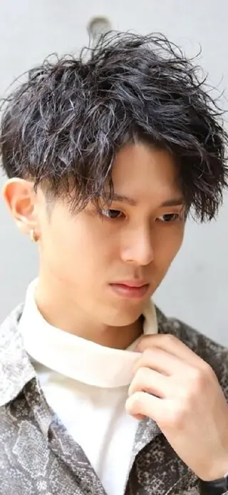 ミディアム 石川 大瑚のヘアスタイル