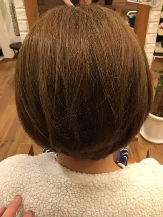 ショート 井上 真利のヘアスタイル