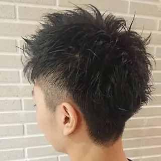 メンズ ブリーチ/ヘアケア/ 艶髪/イギチハルのヘアスタイル