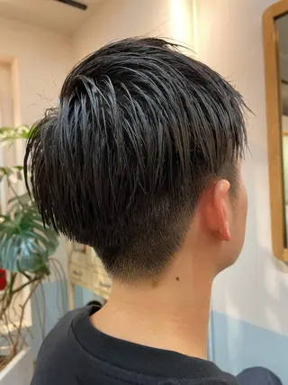 ショート 【透明感ツヤカラー】 三浦寛之のヘアスタイル