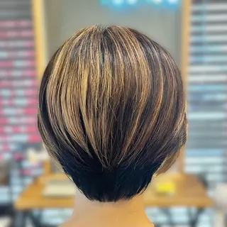 ショート カット 🌸 飯野 舞桜のヘアスタイル