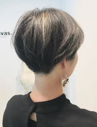 ショート 🌊インナーカラー 🐬櫻井海星のヘアスタイル