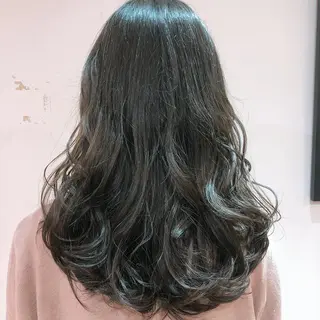 セミロング カラー 💚 nao💚のヘアスタイル