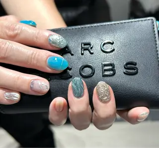 ショート 2DY NAIL SALONのネイルデザイン