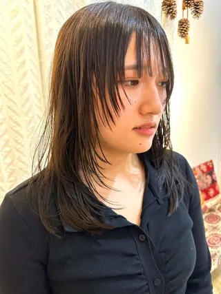 ミディアム 小野江 祐李のヘアスタイル