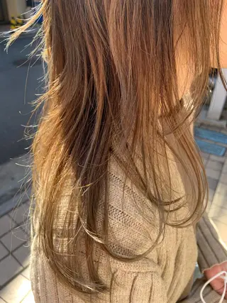 カラー yaya✂︎ 美髪/艶カラーのヘアスタイル