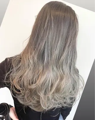 ロング MIRIM栄 野田航生のヘアスタイル
