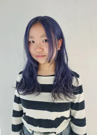 ロング ハイトーン/ブリーチ /デザインカラーのヘアスタイル