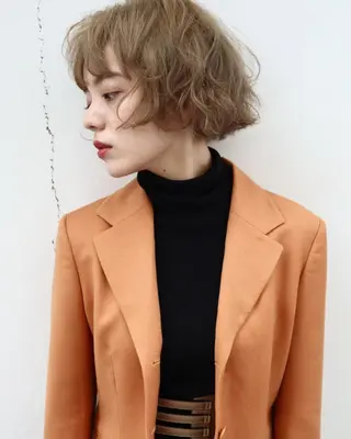 ショート カラー 佐々木 有彩のヘアスタイル