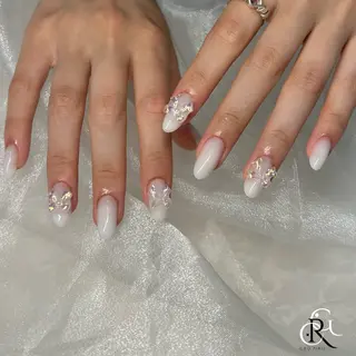 ショート 美フォルムスカルプ✨ RENAのネイルデザイン