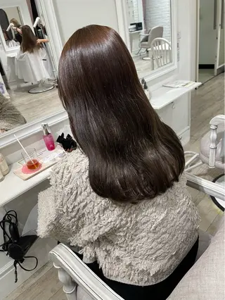 カラー 盛れる顔まわり✨🎀 レイヤー別所好葉のヘアスタイル