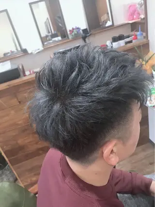 ショート カラー メンズ Rug Relief 吉田のヘアスタイル