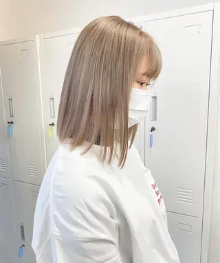 ミディアム カラー 似合わせベージュ 🍯ayumi🍯のヘアスタイル