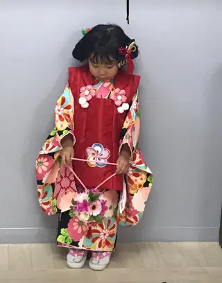 repos（ルポ） 有馬のマツエク・マツパデザイン