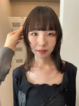 セミロング 彩葉/ブリーチ/ カットモデル栄・伏見のヘアスタイル