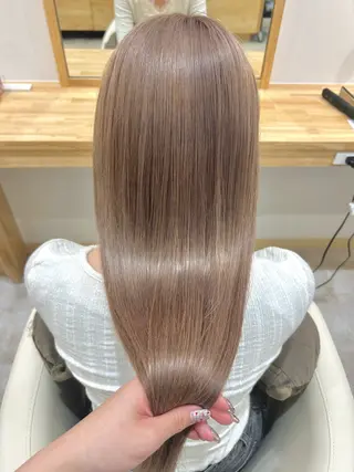 ロング カラー 🩷愛咲🩷レイヤー /透明感カラーのヘアスタイル