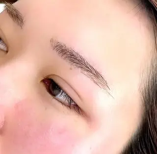MOMI🍒美眉 スタイリング⭐︎の眉毛・アイブロウイメージ