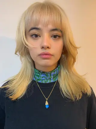 セミロング 佐藤 純生のヘアスタイル