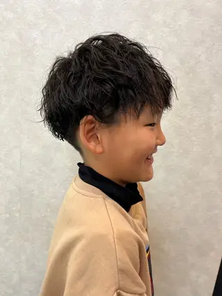 ショート パーマ 喜瀬 慎斗のヘアスタイル