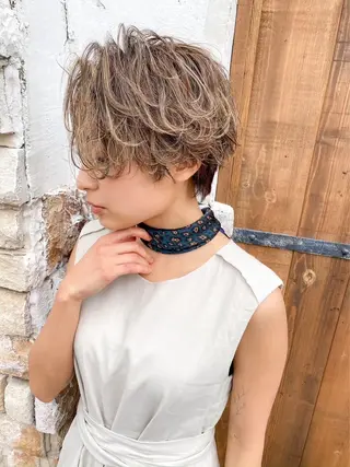 ショート パーマ オリーブベージュ/シ ョートボブたまき🧡のヘアスタイル