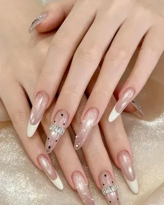 ネイル Yosora nailのネイルデザイン