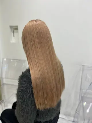 ロング 艶髪ハイトーンカラー 渋谷🎀ririkaのヘアスタイル