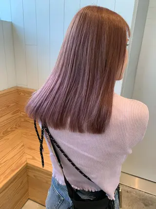 ミディアム カラー yui .のヘアスタイル