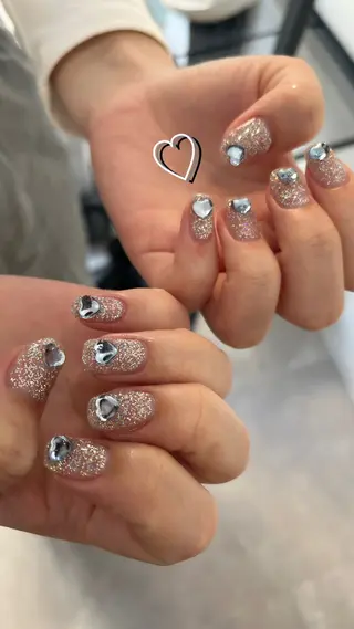 ネイル 鈴木 愛のネイルデザイン