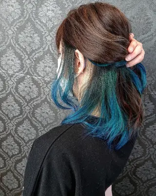 ミディアム カラー 保住 恭平のヘアスタイル