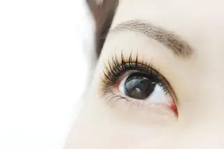 マツエク・マツパ Natural  ViVi大阪梅田店の眉毛・アイブロウイメージ