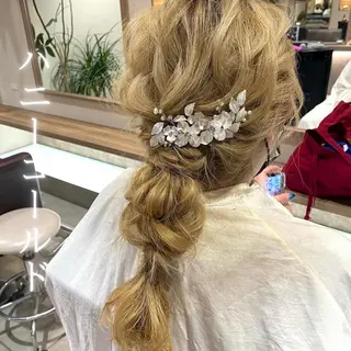 ロング カラー ヘアアレンジ 川越 輝梨奈のヘアスタイル