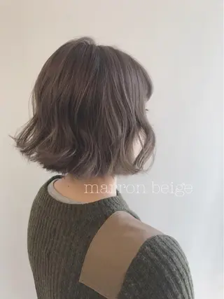 ショート カラー ぱつっとボブ/ 小野あかねのヘアスタイル