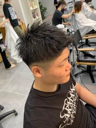 ショート メンズ 鍋島 拓真のヘアスタイル
