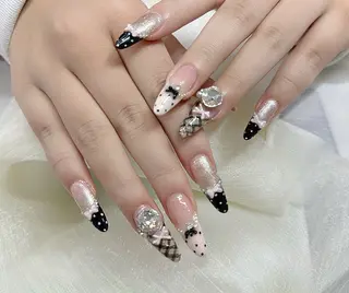 ネイル 🍑 momo_nailのネイルデザイン