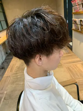 パーマ メンズ 河田 寧生のヘアスタイル