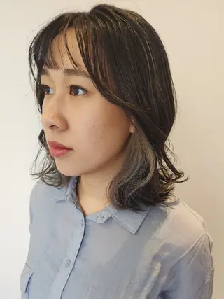 ミディアム カラー Era Hatsuneのヘアスタイル
