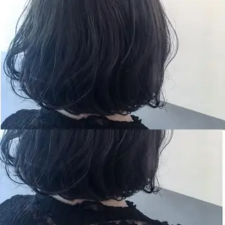 ミディアム カラー RINA🧤 デザインとボブのヘアスタイル