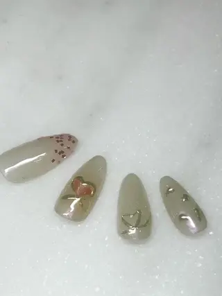 ネイル 〜Pearl me〜 Michiのネイルデザイン